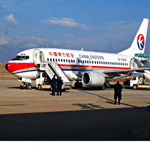 和田机场快递航空快运业稳步发展的原因是什么？